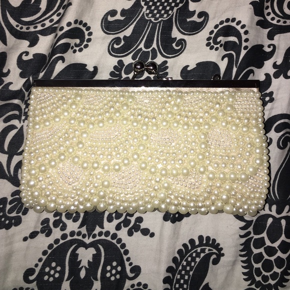Ivory Pearl Clutch
