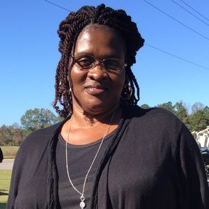 Meet your Posher, Iris