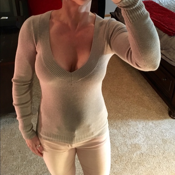Express gray sweater - Picture 2 of 3