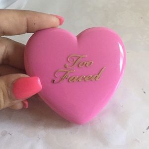Too Faced Blush "Justify my Love"