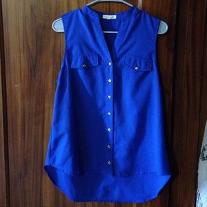 Sleeveless blouse
