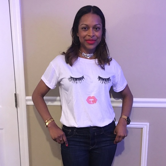 Eyelash and lips tee's in white - Picture 2 of 4
