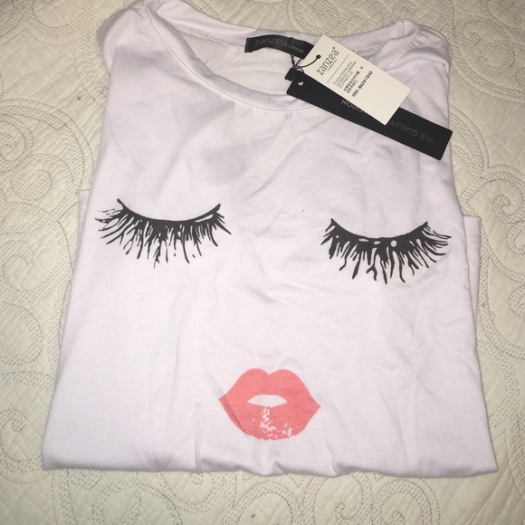 Eyelash and lips tee's in white - Picture 3 of 4