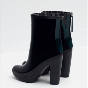 Fashionable High Heel Rainboots