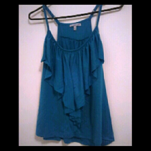 Front ruffle shirt