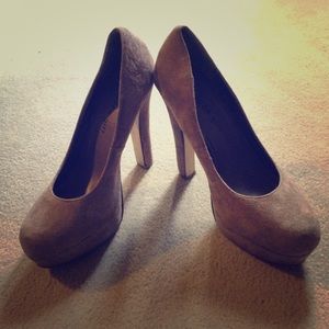 Taupe heels