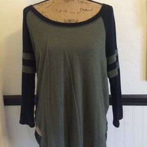 quarter sleeve shirt