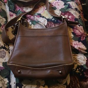 Beautiful vintage leather coach bag