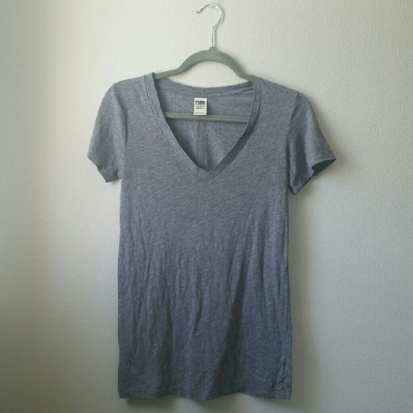 Victoria's Secret PINK: V-neck Tshirt
