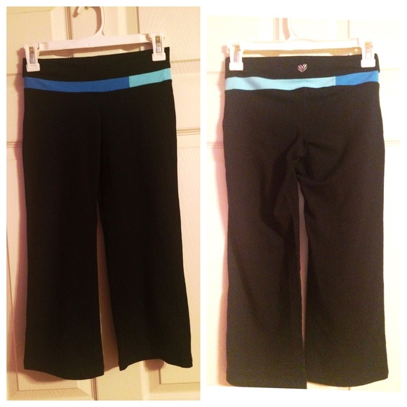 Forever 21 Workout Cropped Yoga Pants