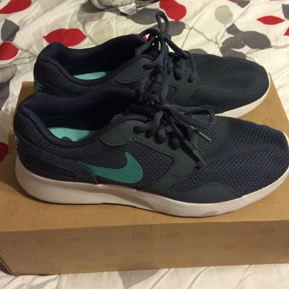 Nike women's kaishi shoes