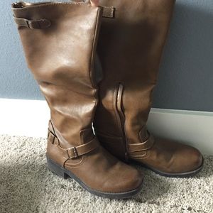 Mossimo boots