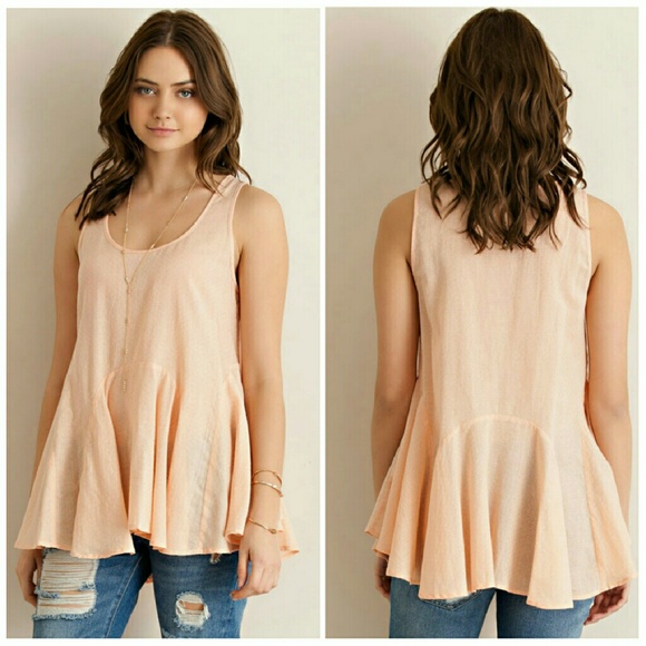 A Delicate Embrace Top Peach