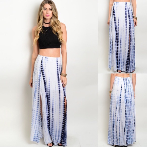 🎉CLEARANCE🎉 White & Navy Tie Dye Slit Maxi Skirt - Picture 2 of 3