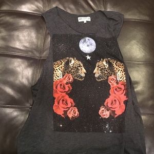 Wild fox tank