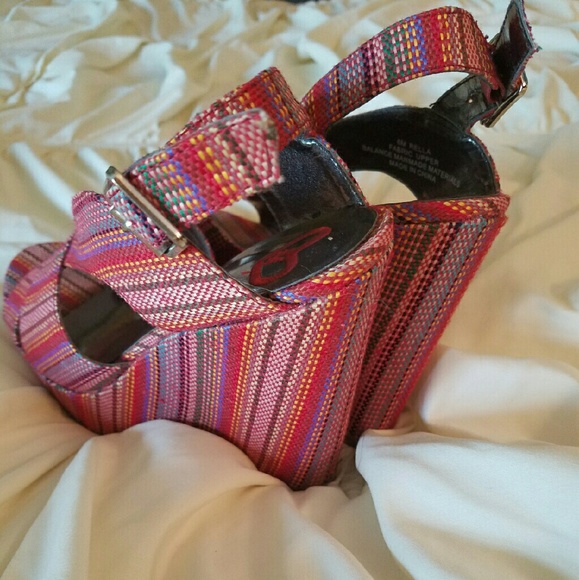 Madeline wedges - Picture 3 of 3