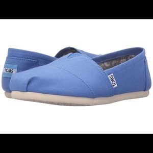 Toms Classic Blue Women's 8.5 NEW