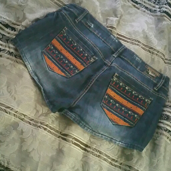 Denim tribal back pocket shorts