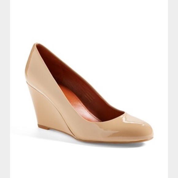 Via Spiga "Farley" Wedge Pump SZ 8M.