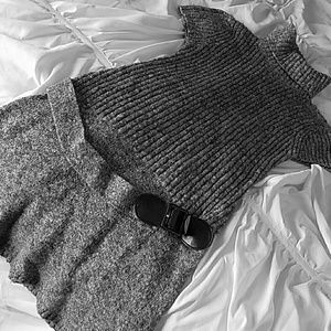 Sweater dress with belt