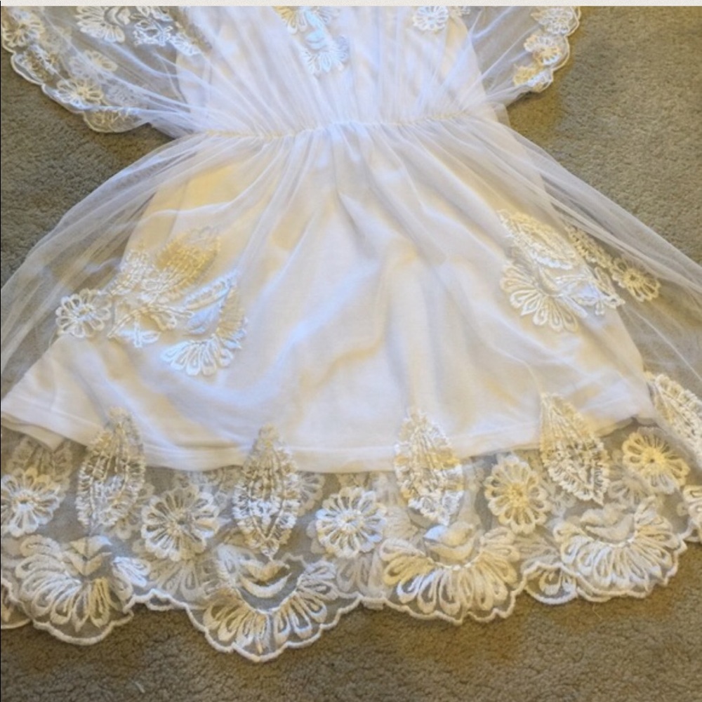 White Lace Sun Dress - Picture 6 of 8