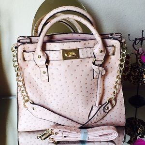JustFab Bags - Ostrich texture Purse NWOT JustFab Bags - Ostrich texture Purse NWOT