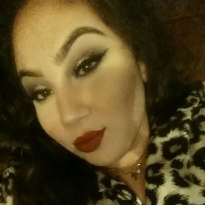 Meet your Posher, Erica