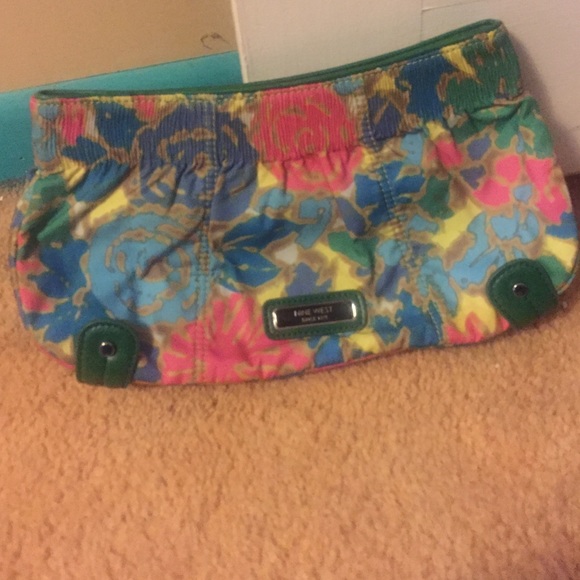 Floral clutch