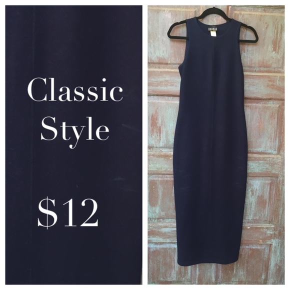 Dresses & Skirts - Classic style navy dress. Size M