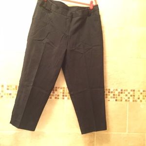 Virtually New Lane Bryant Black Capris Sz 14
