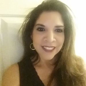 Meet your Posher, Cynthia