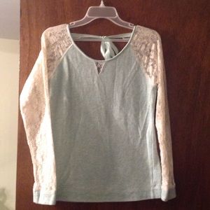 Lace and comfort sweatshirt!