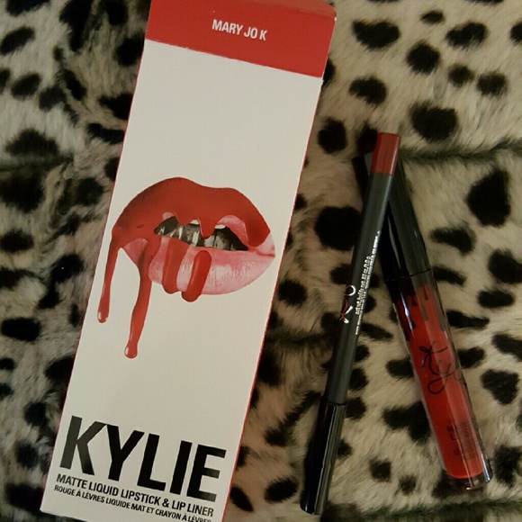 Kylie lip kit "Mary Jo K"