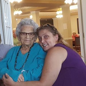 Meet your Posher, Lori