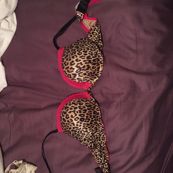 Bra. 34 B. Victoria Secret.  Pink Push Up