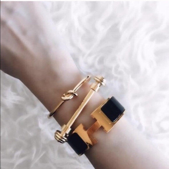 ( sale price 4 one day Screw cuff- 18k gold plated