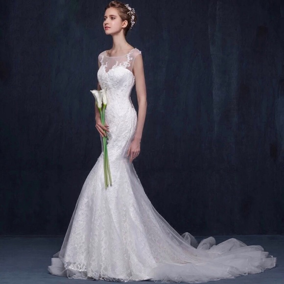 Lace back wedding dress