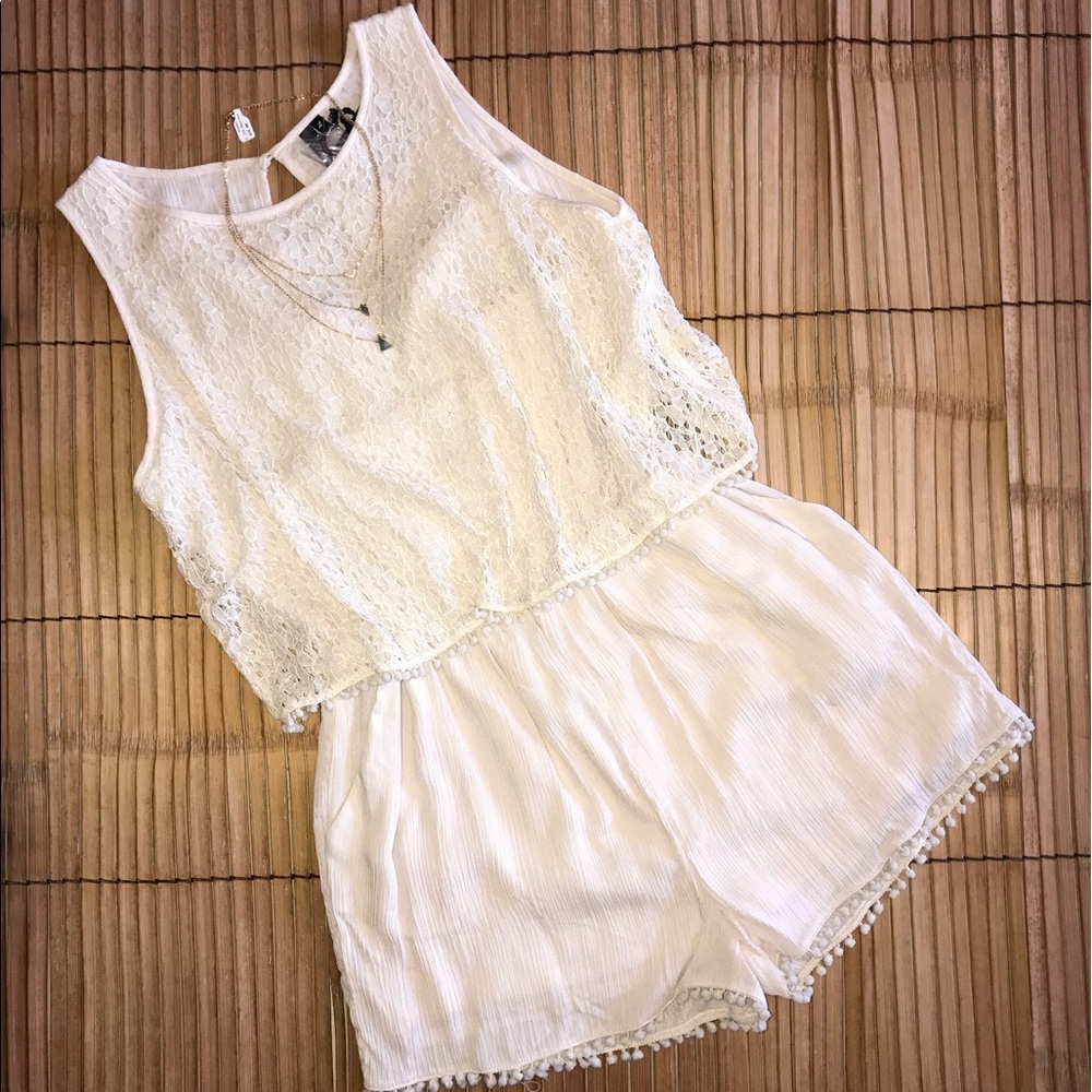 Lace romper + FREE tiered necklace