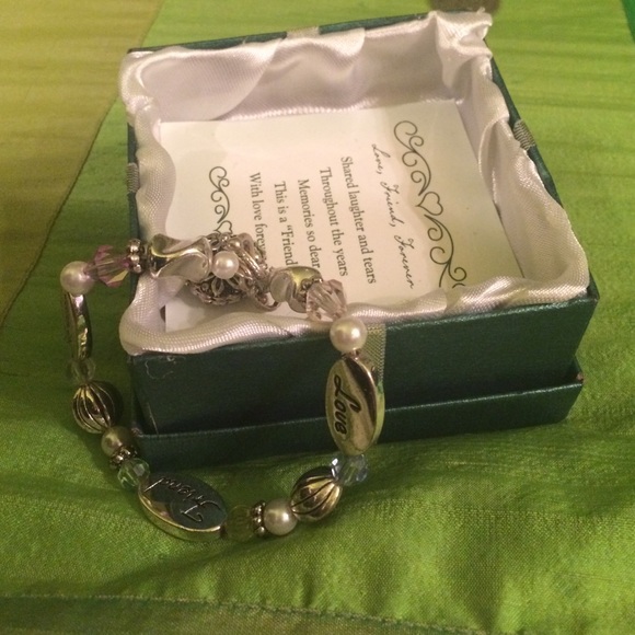Bracelet