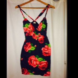 NWOT Hollister Floral Dress Small Flattering