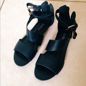 justFab black flats