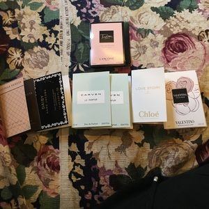 Perfume sample bundle