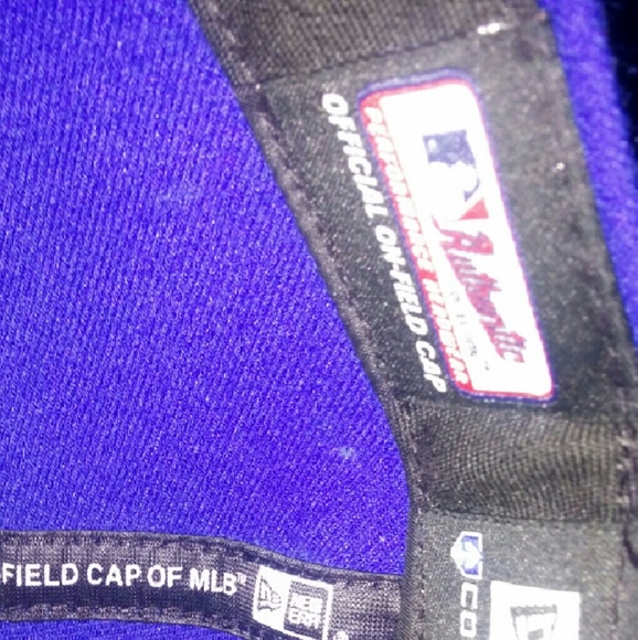Authentic fitted cap - Picture 4 of 4
