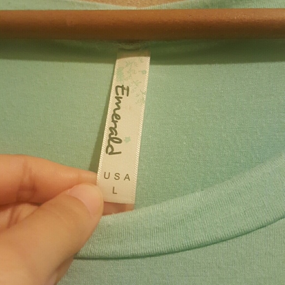 Top - Picture 2 of 2