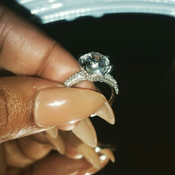 Sona Diamond Ring - Picture 1 of 3