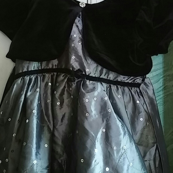Size5 girl dress - Picture 2 of 4