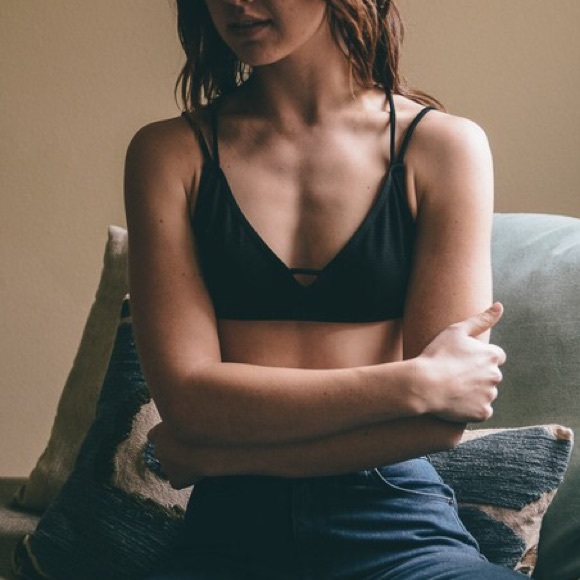 Strappy Back Bralette - Picture 2 of 4