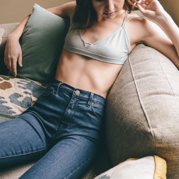 Strappy Back Bralette - Picture 4 of 4