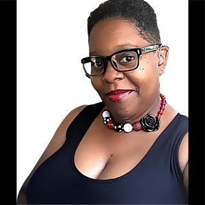 Meet your Posher, Shantel