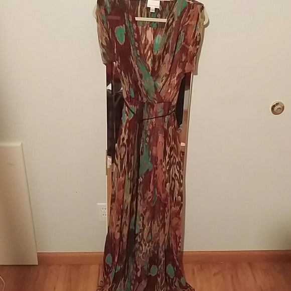 Flowing Maxi dress with braided belt